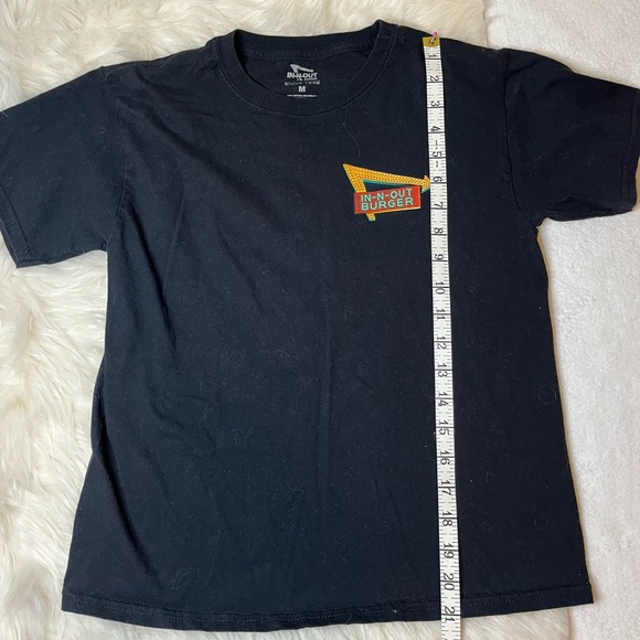 IN-N-OUT 2021 A FRESH NEW YEAR tshirt YM BLACK - Picture 2 of 6